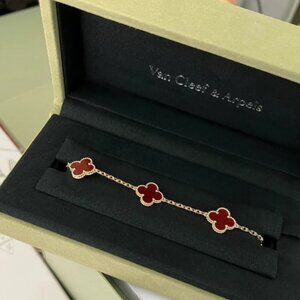 ✅Van Cleef & Arpels Red Bracelet💖✅